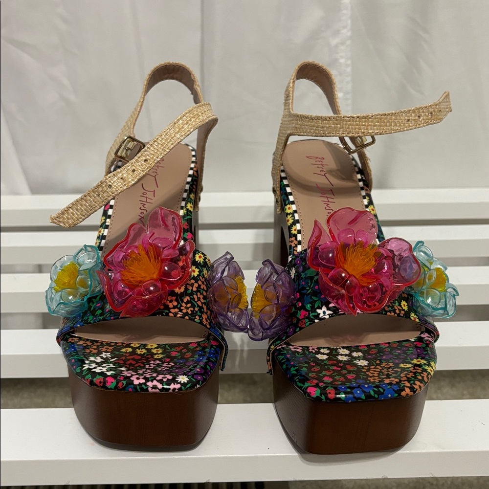 Betsey Johnson Multicolor Floral Platform Heels (b2)